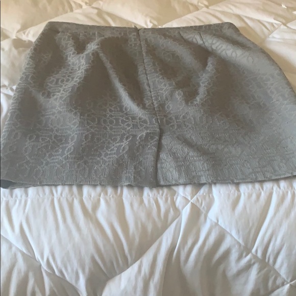 Grey pencil skirt - Picture 3 of 3